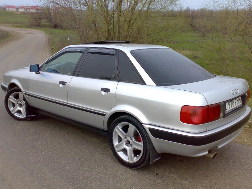 Audi 80 b4 4.2