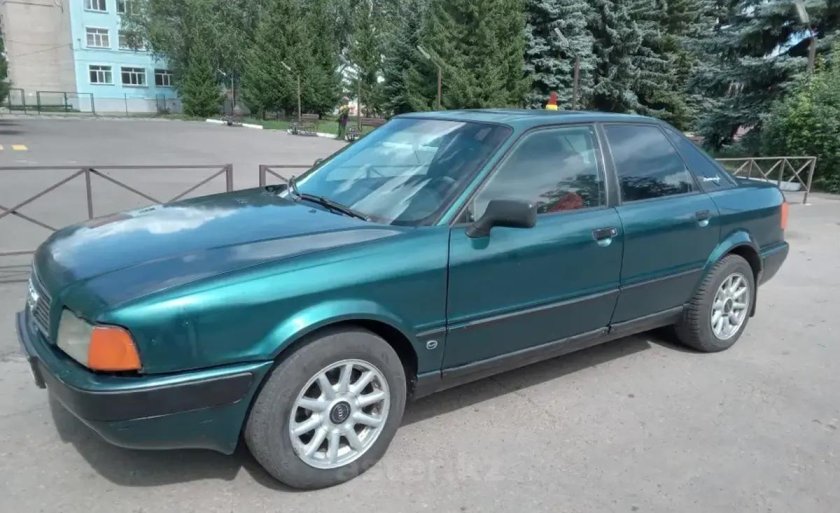 Audi 80 зелёный металлик