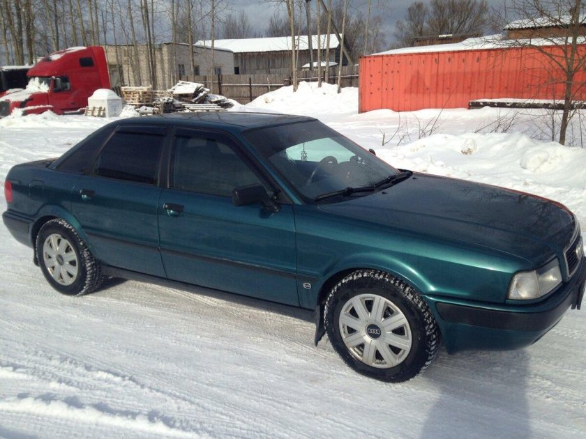 Audi 80 b4 зеленая
