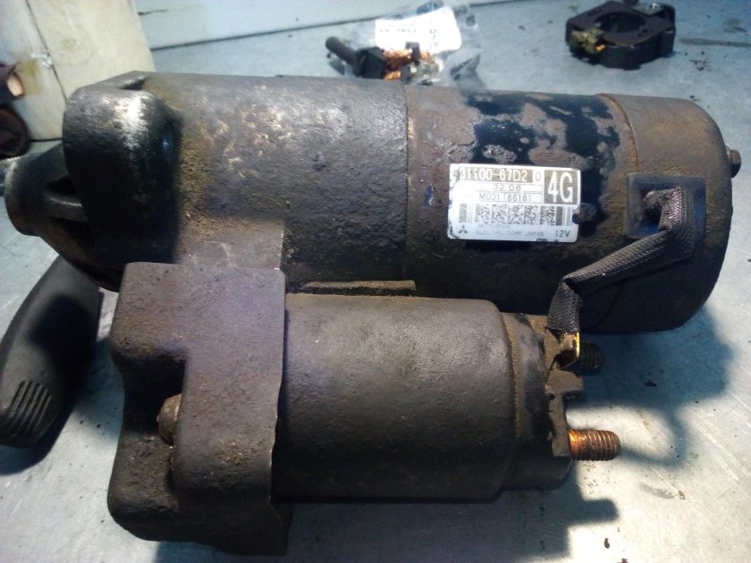 Стартер Сузуки Гранд Витара 2.7