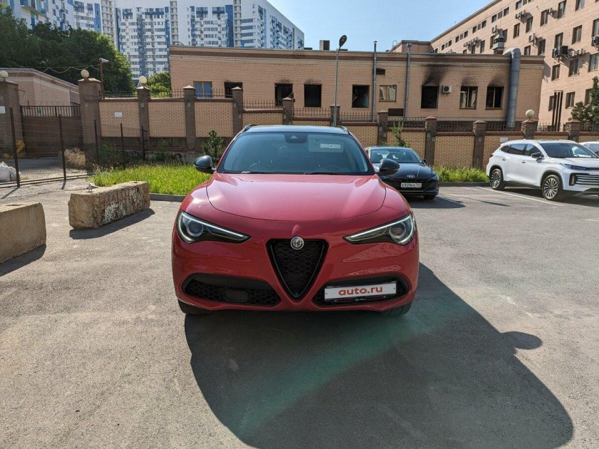 Alfa romeo stelvio 2019