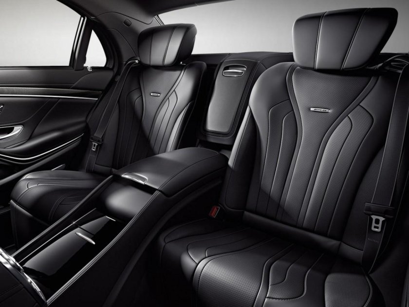 Mercedes-Benz w222 черный салон