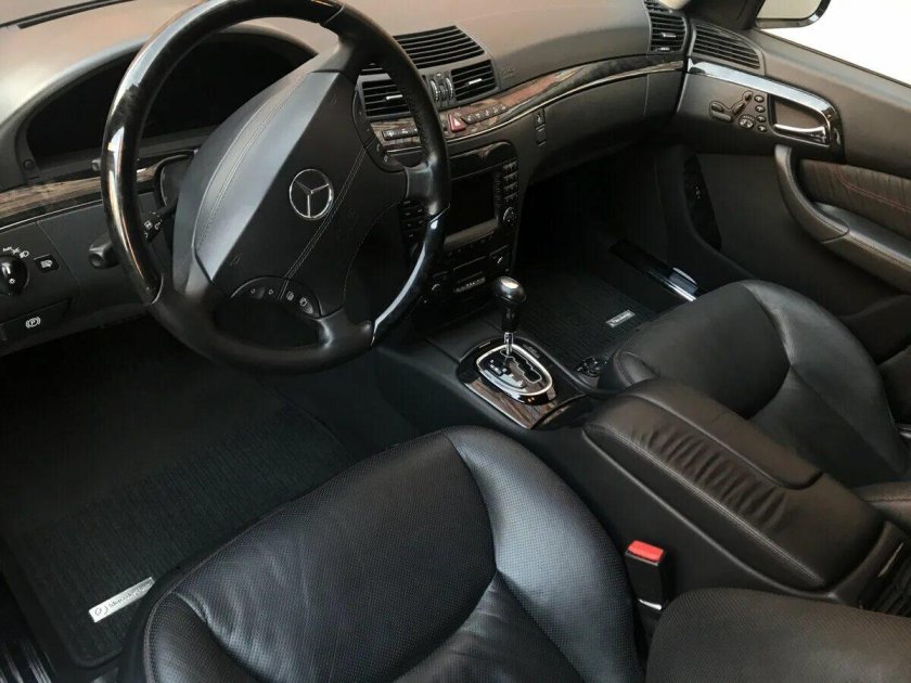 Мерседес 220 салон черный