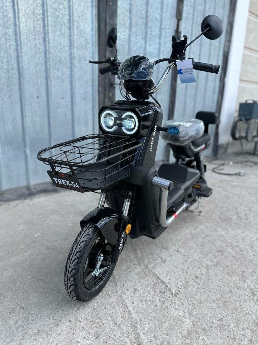 Электроскутер двухместный