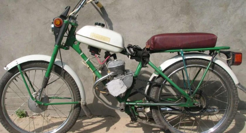 Советский мопед Рига 13