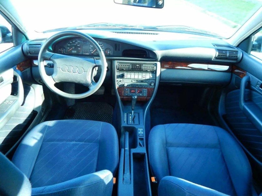 Audi 100 c4 quattro салон