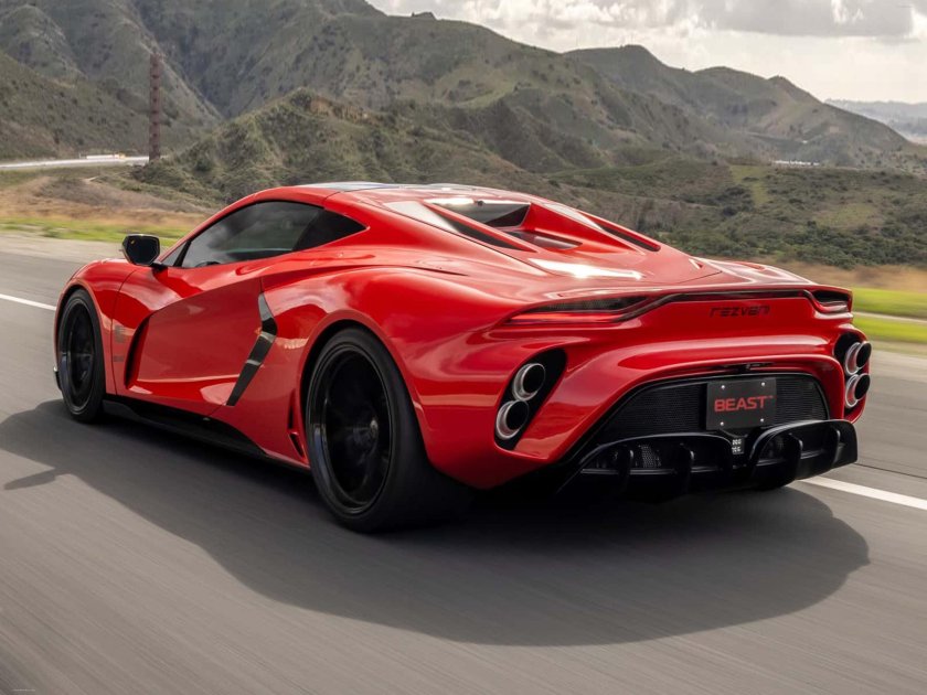 Спортивные автомобили