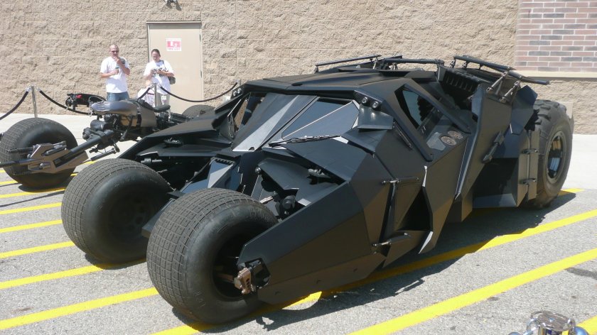 Бэтмобиль броневик