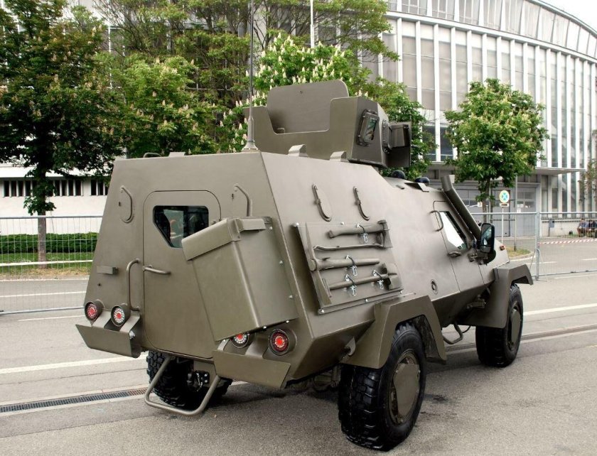 Бронеавтомобиль дозор