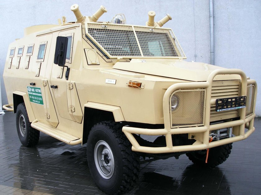 Бронеавтомобиль amz dzik