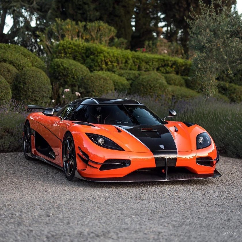 Кенигсегг АГЕРА