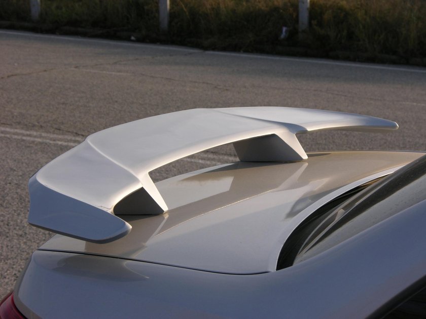 Спойлер 2н универсальный на ВАЗ 2110