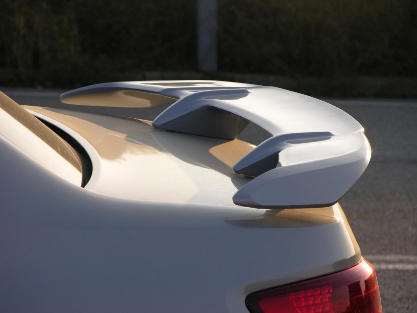 Lada Granta 2190 спойлер