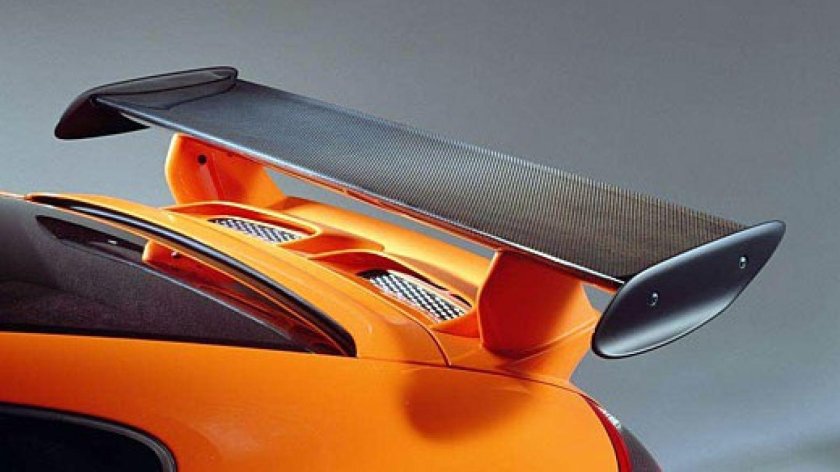 Порше 911 со спойлером