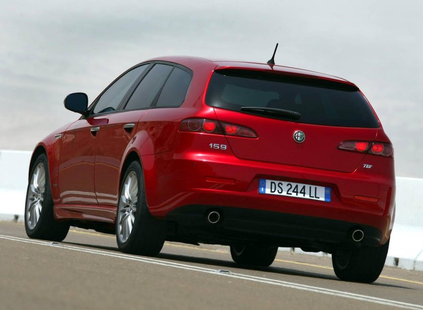 Альфа Ромео 159 универсал