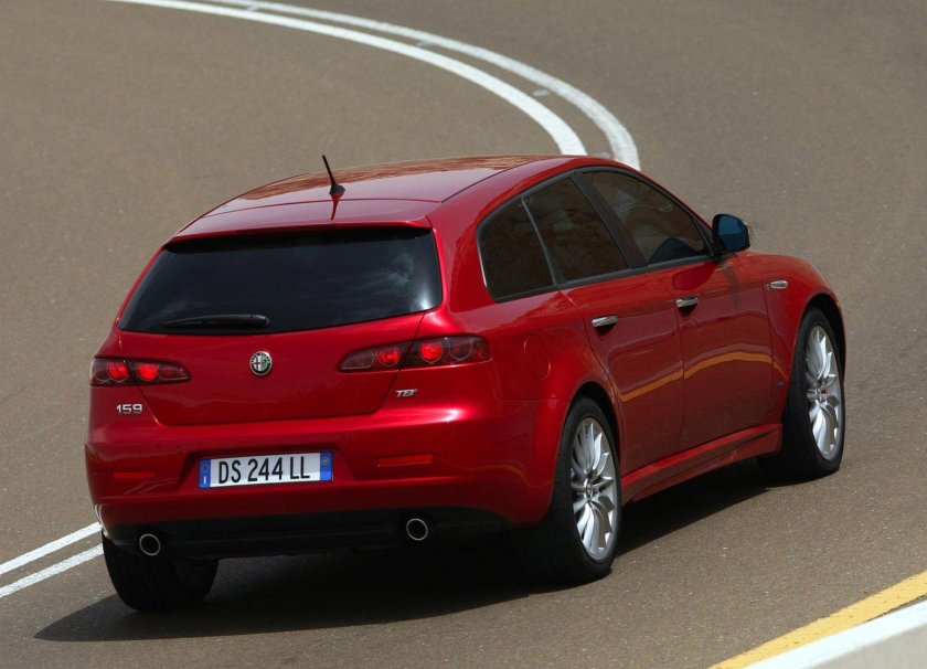 Альфа Ромео 159 универсал