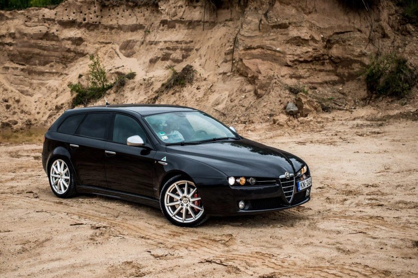 Alfa Romeo 159