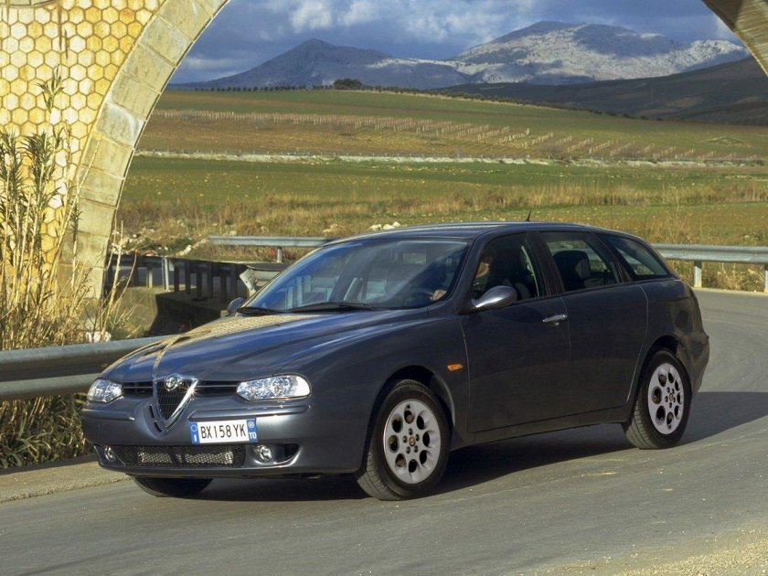 Alfa Romeo 156 i