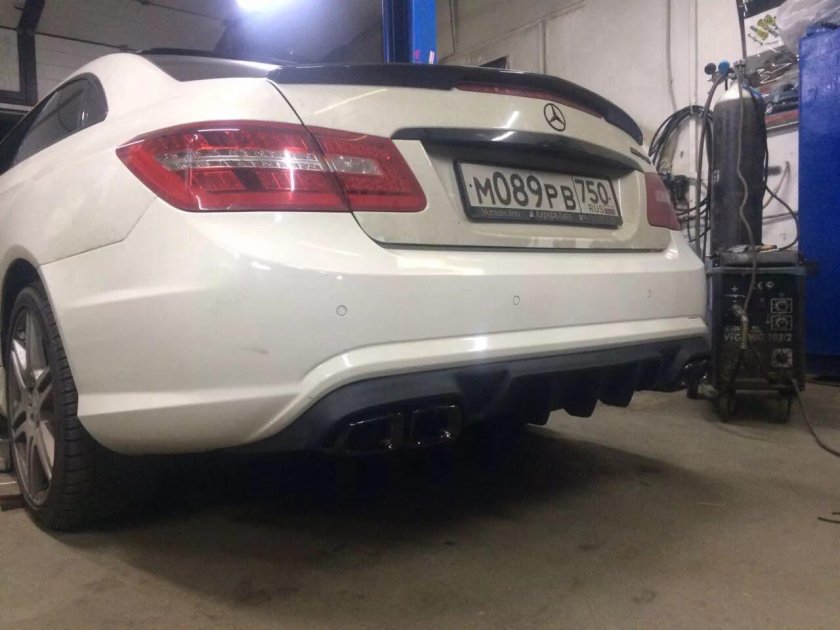 Диффузор Брабус w212