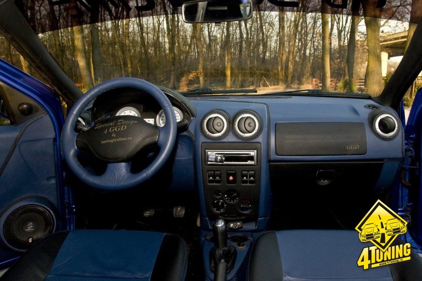 Renault Logan 1 салон