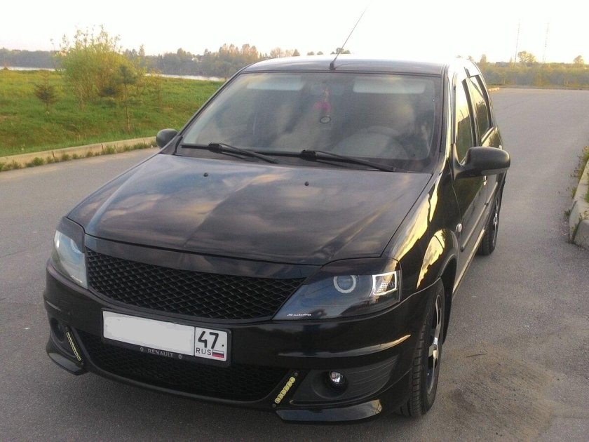 Рено Логан 1 Рестайлинг черный