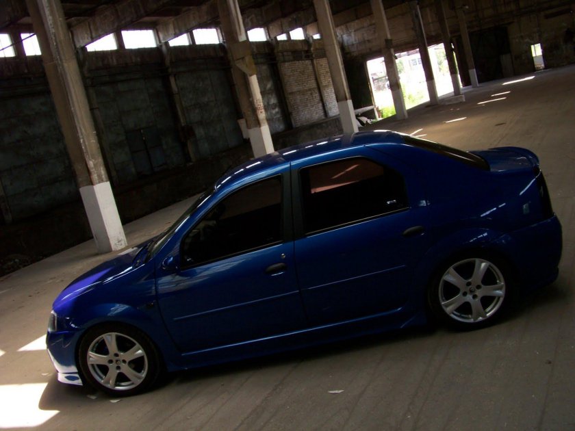 Тюнингованный Рено Логан 1 поколения