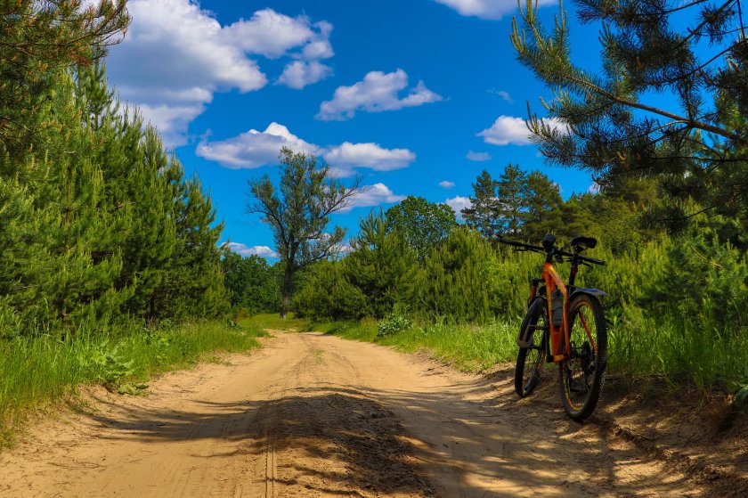 Велосипед на природе