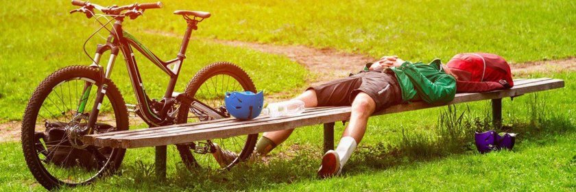 Велосипед в лесу