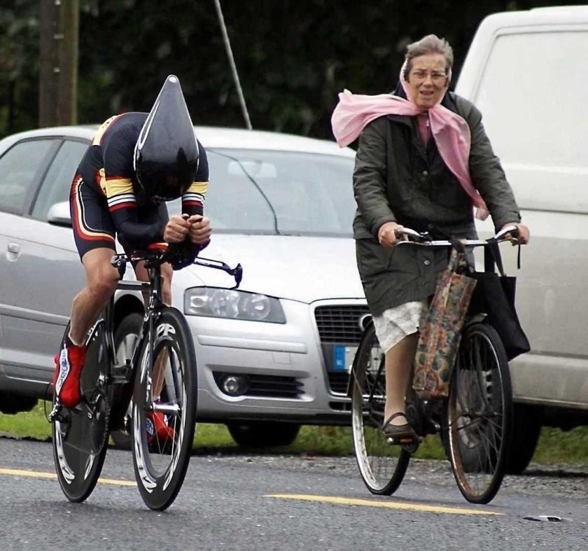 Веселый велосипедист