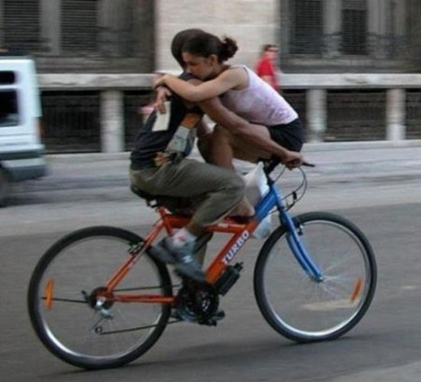 Велосипед с человеком