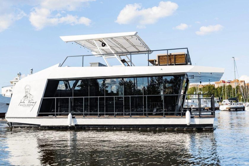 Хаусбот Жюль Верн