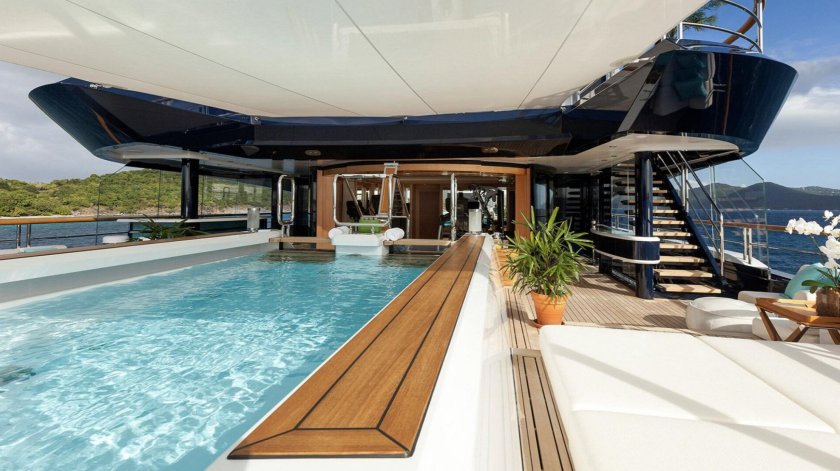 Роскошная яхта