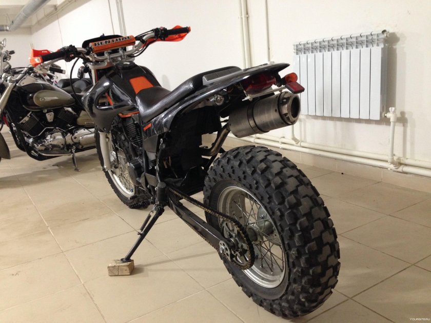 Мотоцикл Ямаха внедорожный