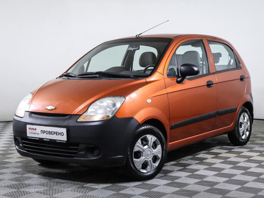 Шевроле Спарк оранжевый