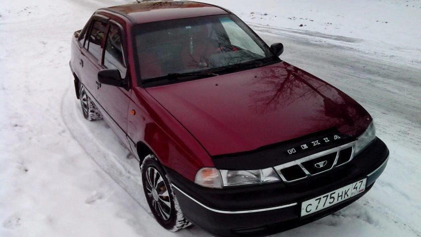 Daewoo Nexia Вишневая