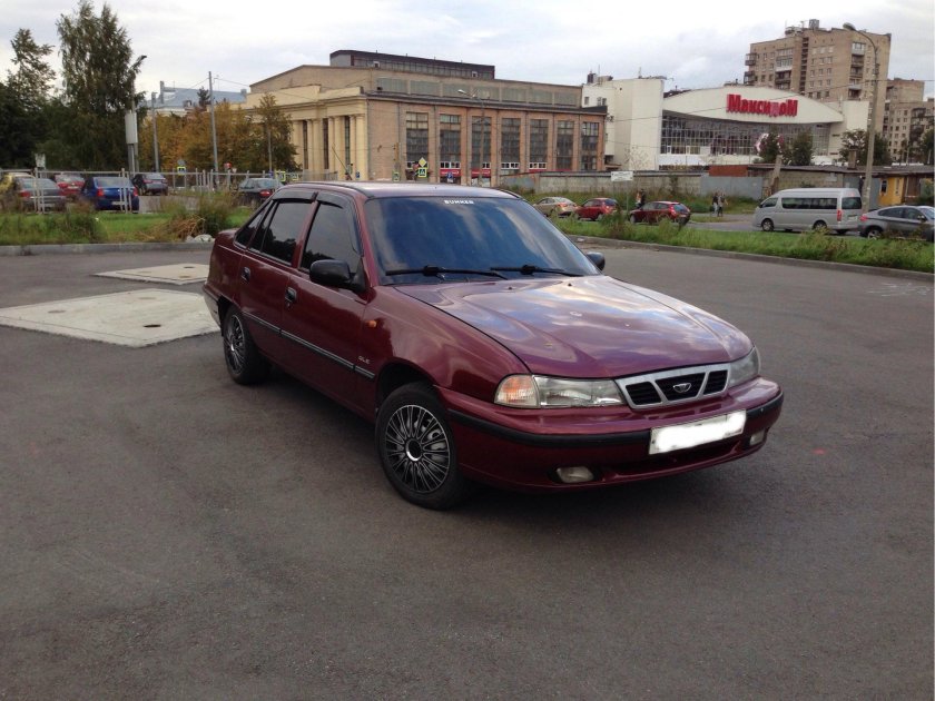 Daewoo Nexia 2007 Вишневая