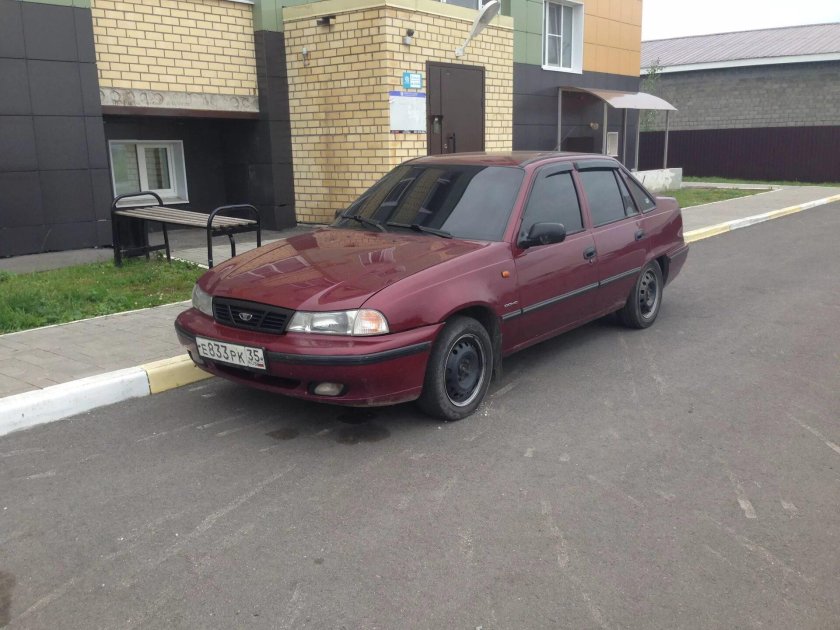 Daewoo Nexia 2007 Вишневая