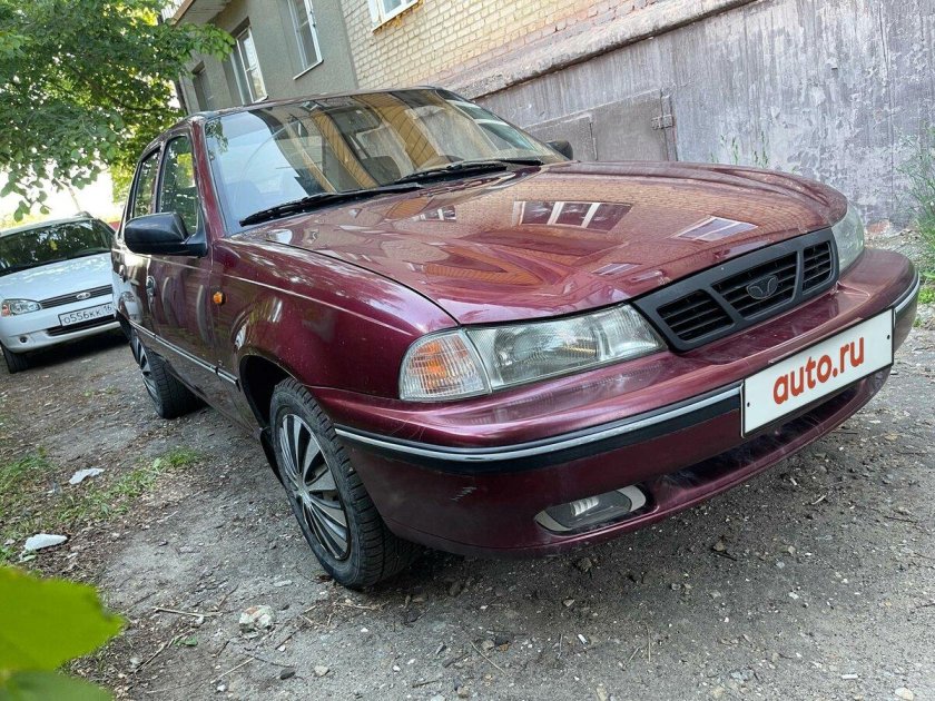 Машина daewoo nexia