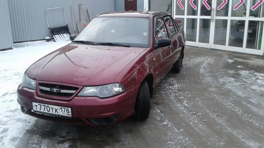 Daewoo Nexia 2011 вишня