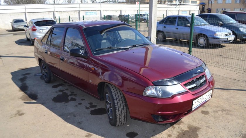 Daewoo Nexia 2011 вишня