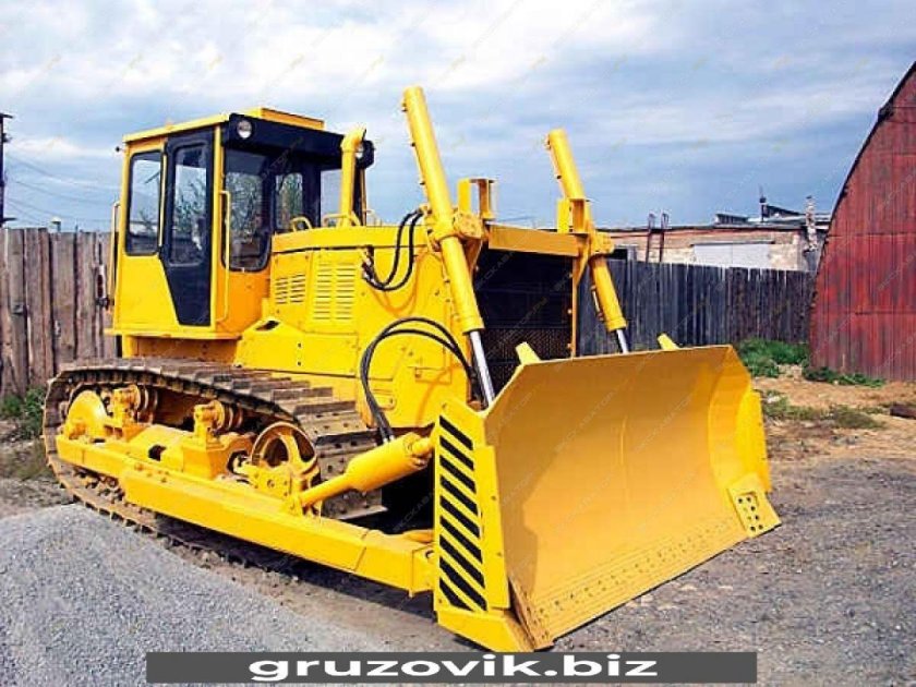 Бульдозер ЧТЗ б10м