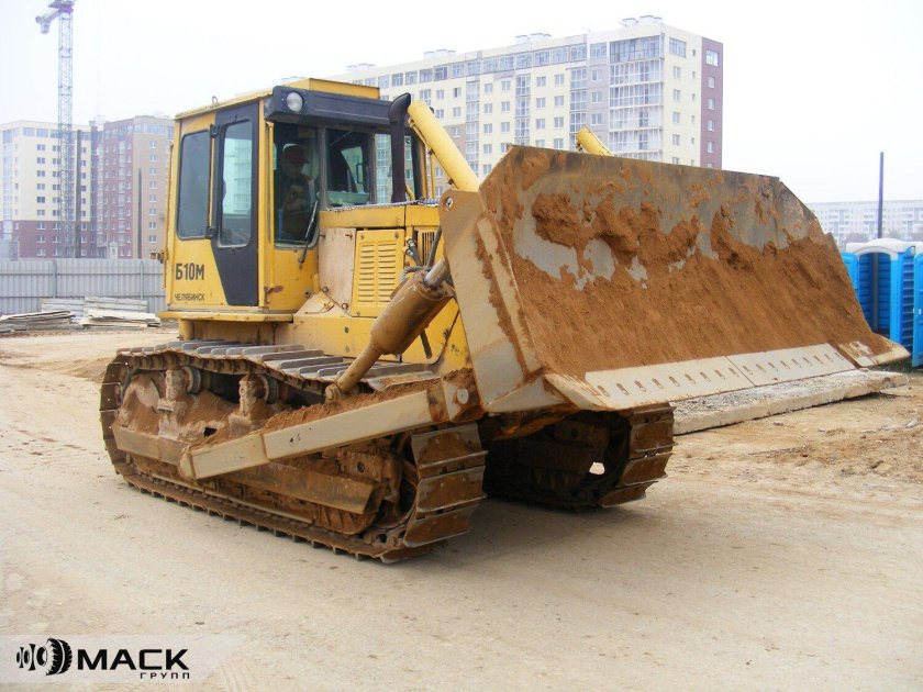 Бульдозер ЧТЗ б10м