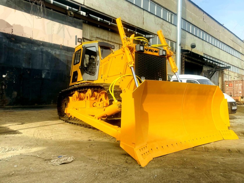  бульдозер зтм б10мб