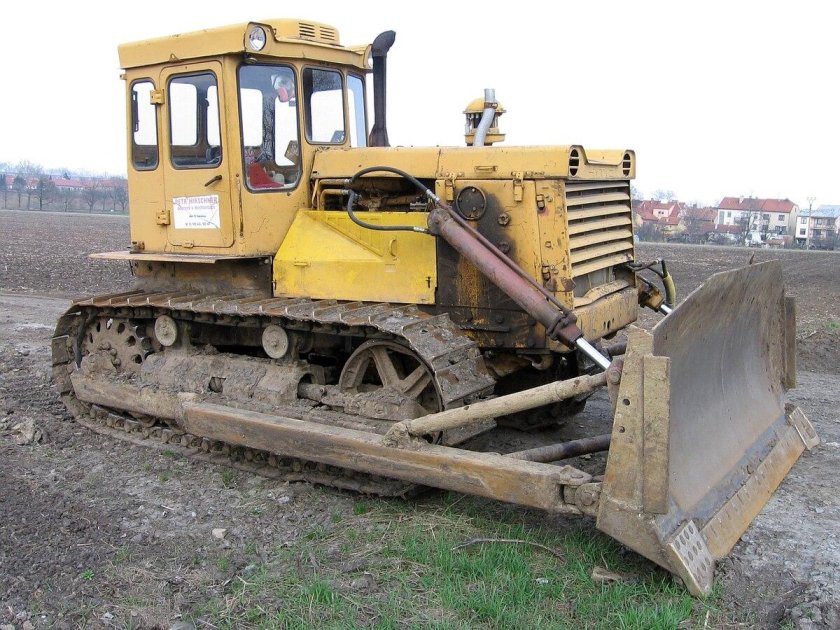 Бульдозеры 79 КВТ (108 Л.С.)