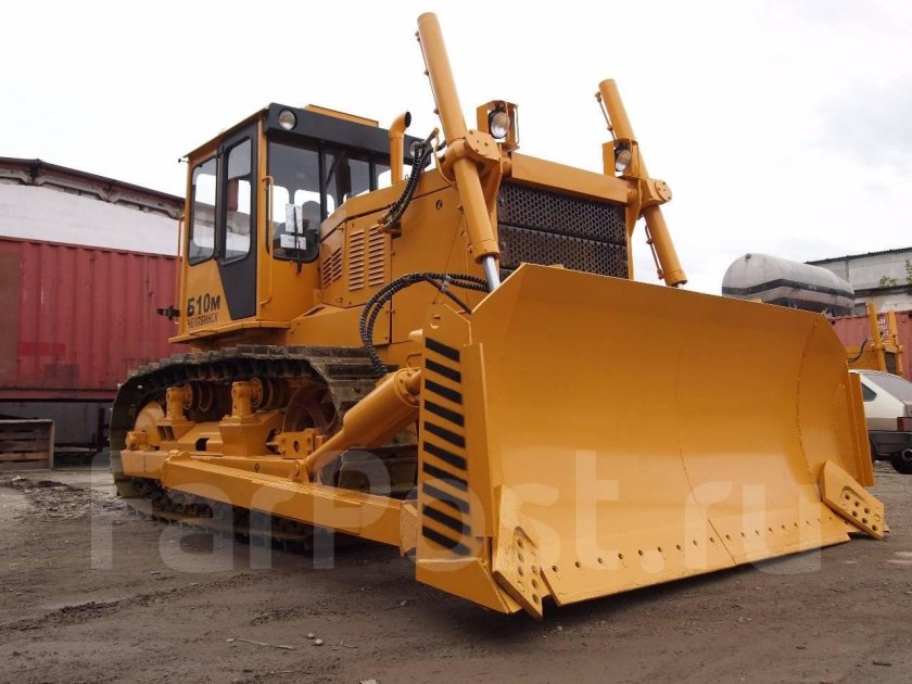 Бульдозер ЧТЗ б10м