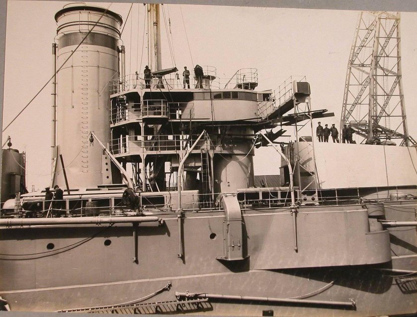 Линкор Гангут Октябрьская революция