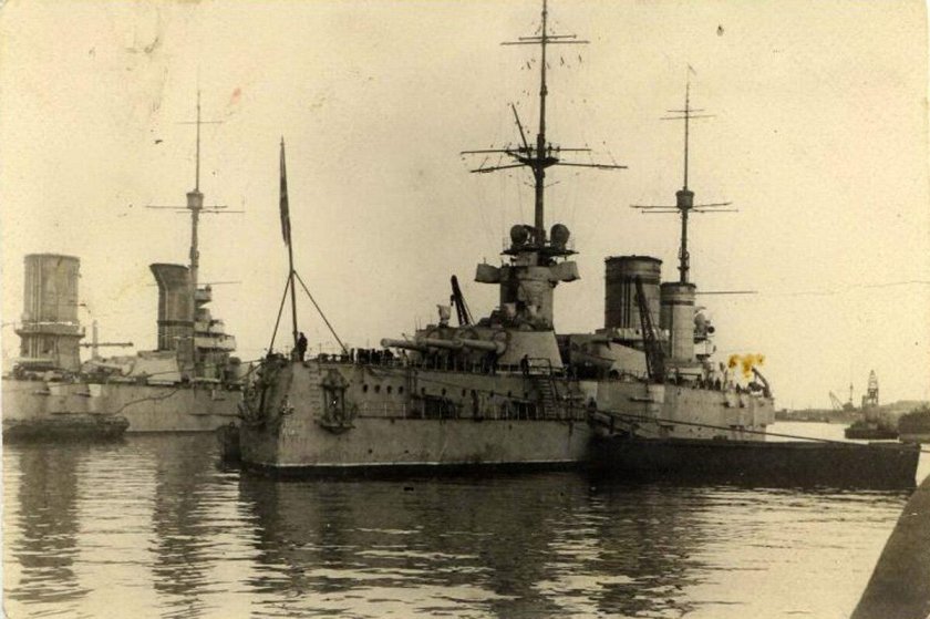 Линкор Парижская коммуна