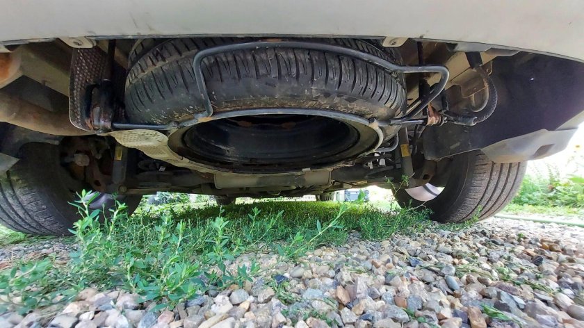 Запасное колесо в Шевроле Орландо