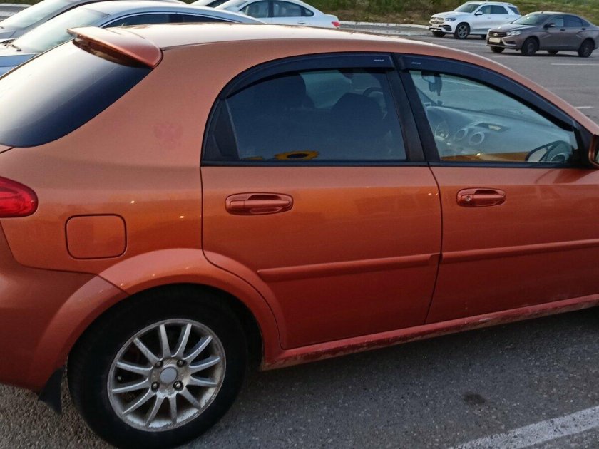 Chevrolet lacetti хэтчбек