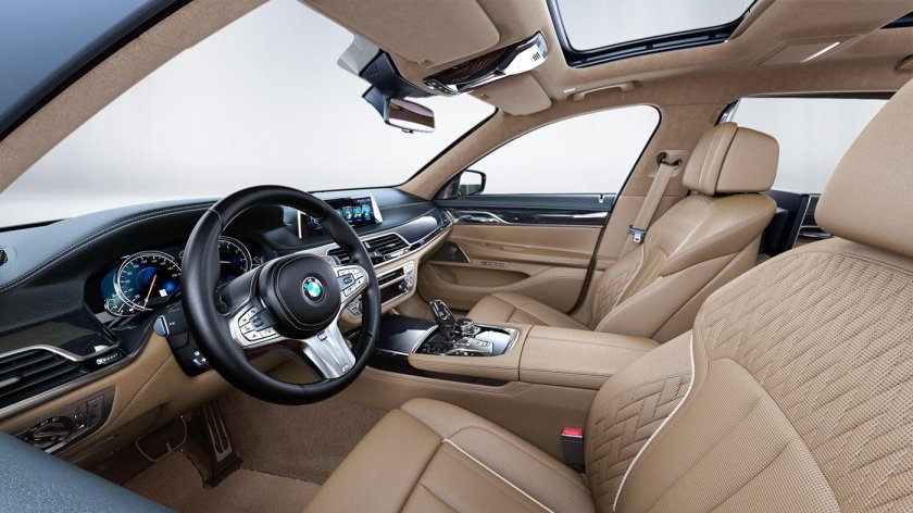 BMW g12 Interior